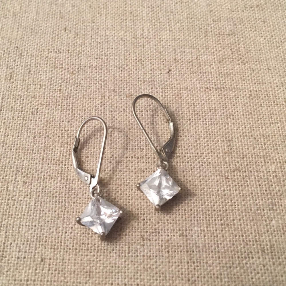 Earring bundle - Picture 2 of 3